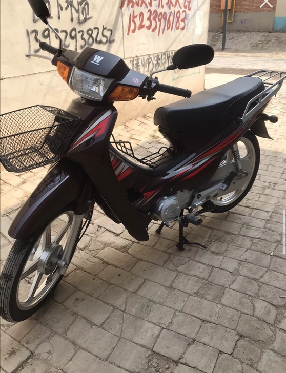 豪爵弯梁110到货二手摩托车   行驶舒服...