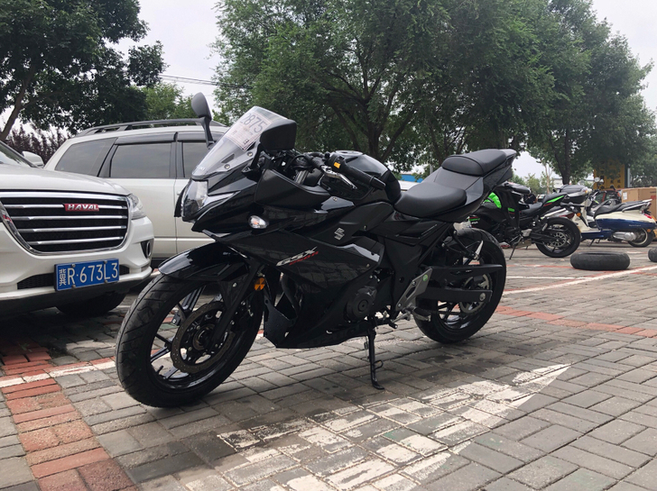 2021铃木GSX250R 黑色