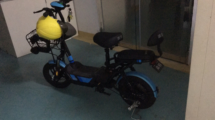 电动车几乎全新 买来差不多两个月 在保修期...