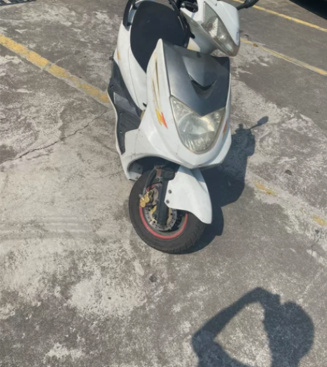 闲置二手摩托一台！能跑能驼！有兴趣私聊，留...