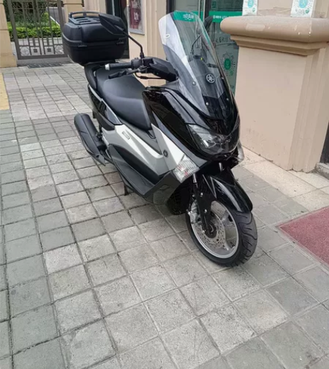 立雅猛士150踏板，21年4月上牌，320...