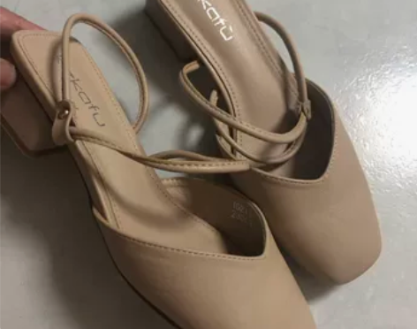 珂卡芙的真皮高跟凉鞋,特洋气的驼色,全新一...