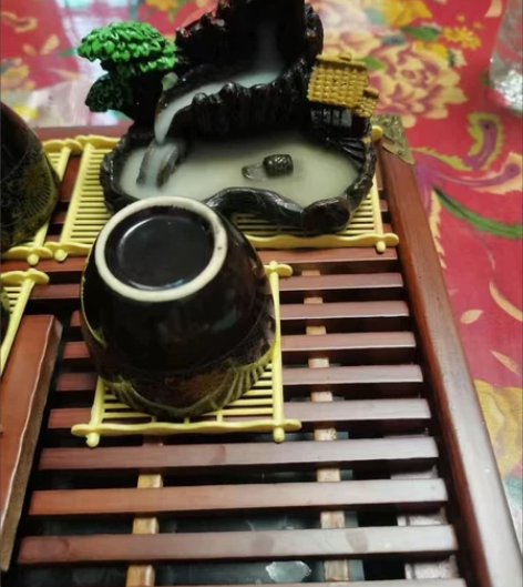 檀香香薰家用除异味除臭香薰炉客厅流香炉倒流...