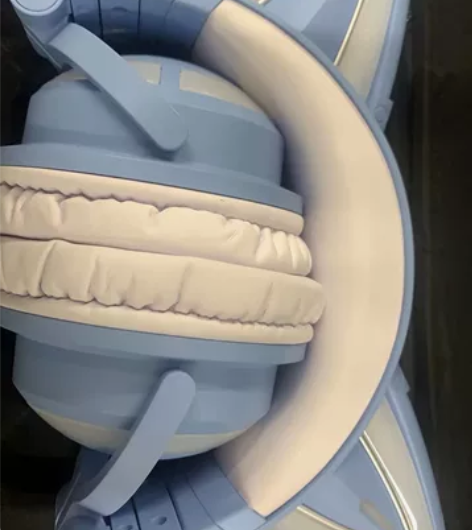 妖舞猫妖耳机各种型号都有 感兴趣的话点“我...