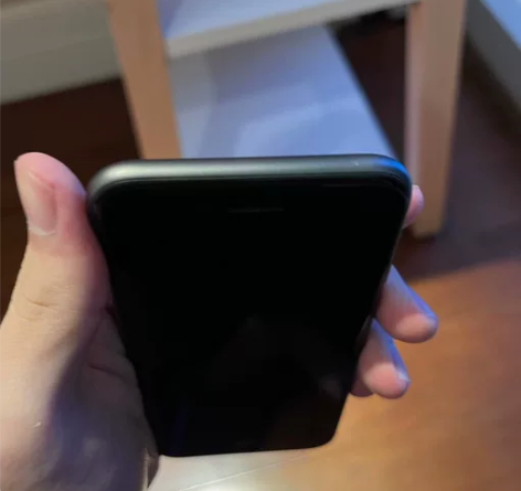 苹果8，64G. 感兴趣的话点“我想要”和...