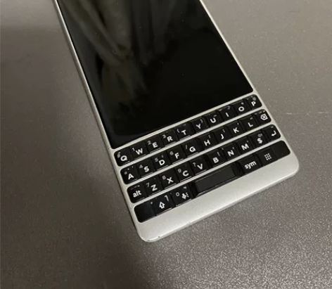 出一台自用商务形 黑莓key2 国行双卡支...