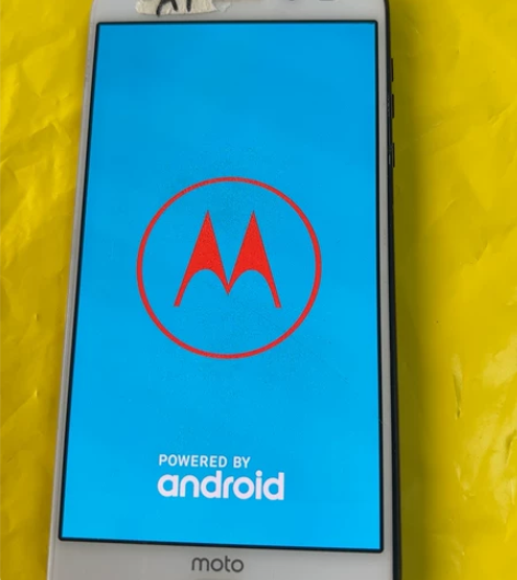 摩托罗拉Z2108 moto z2forc...