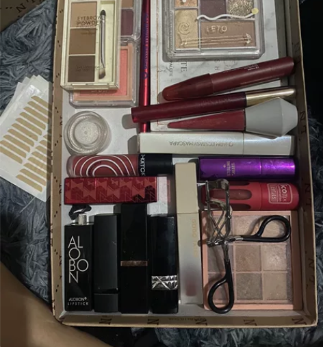 100块钱全部包邮 基本都用过没几次 还有...