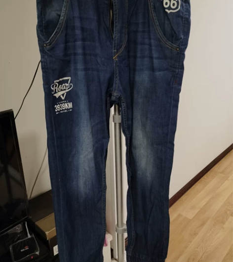 美斯特邦威的牛仔裤，没穿几次，廋了， 感兴...