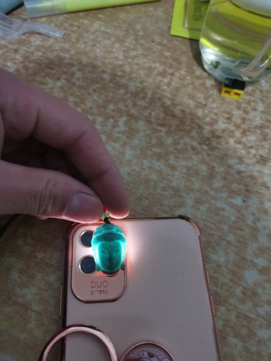 雕工精湛的观音雕像,买来送孩子的,学校不让...
