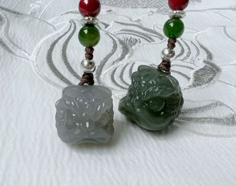 和田玉醒狮青海料浅烟紫湖水绿卡14mm以上...