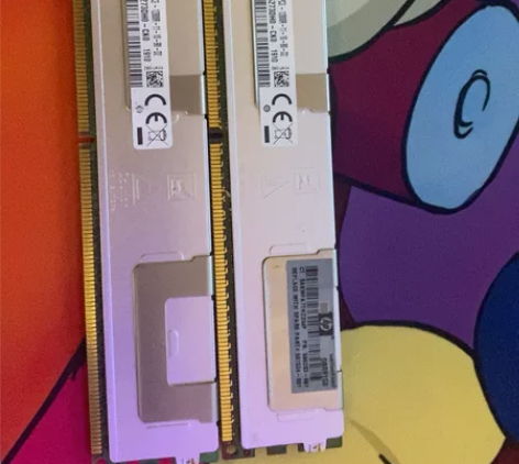 两条4g，ddr3服务器内存条打包出了包邮...