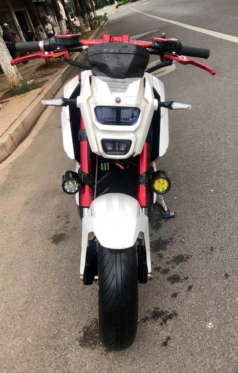 小猴子m8来一个，速度100码左右，全新7...