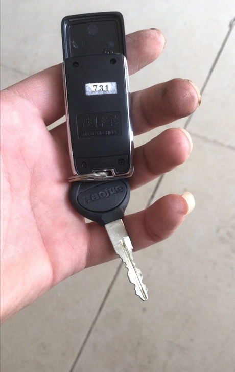 豪爵弯梁110到货二手摩托车   行驶舒服...