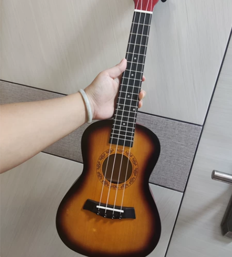 落日色尤克里里全新便宜出，50元仅限自提，...