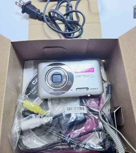 卡西欧z800 成色新 1400万有效像素...