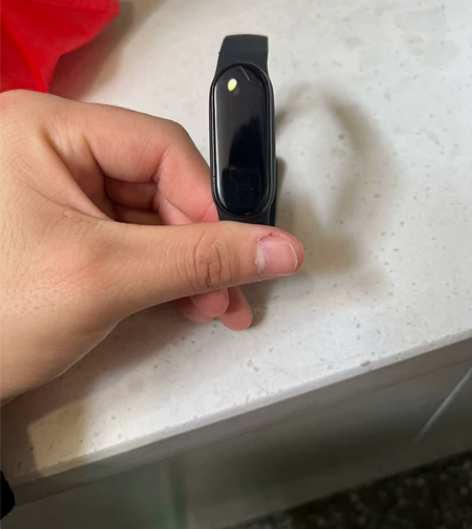 小米手环6用了不到四个月，换Apple W...