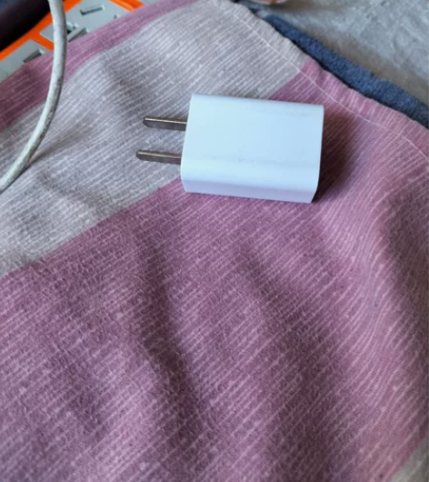 新品低压36伏手机快充头,给工地工人买的,...