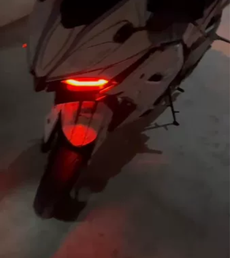 国产h2 单杠 2900km 胎毛还在  ...