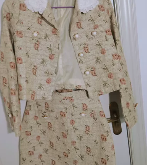 法式收腰小香风娃娃领连衣裙 赫本风复古气质...