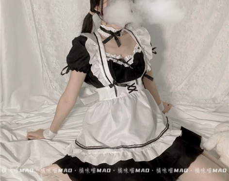 橘味喵:超重工!女仆装cos黑丝性感洛丽塔...