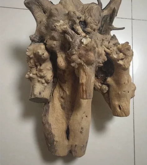 木雕出售，不退不换，不包邮！！ 感兴趣的话...