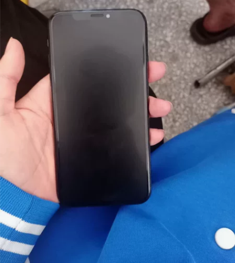 iPhone X 仅换过电池，其他全部原装...