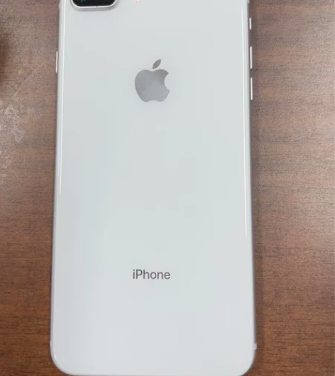 苹果8plus 银色64g   外观99新...