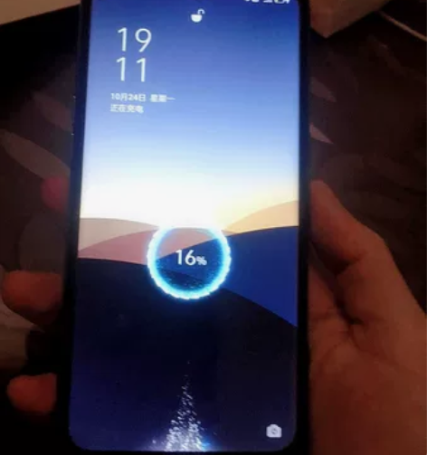 OPPOR15x银光绿 屏幕换过一次全新国...