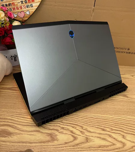 外星人15R3/1070 8G显卡/770...