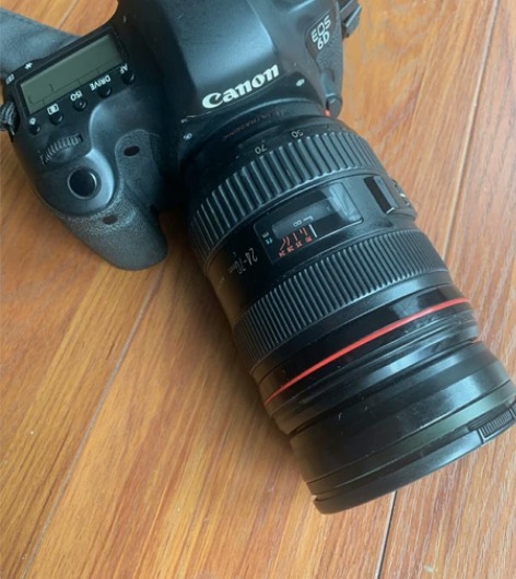 佳能全画幅EOS6D+24-70一代红圈镜...