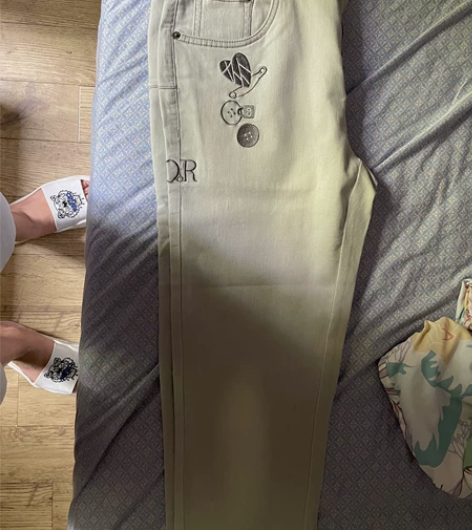 迪奥男牛仔裤99新 感兴趣的话点“我想要”...