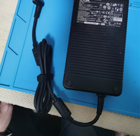 DELL 12V18A电源，已换12awg...