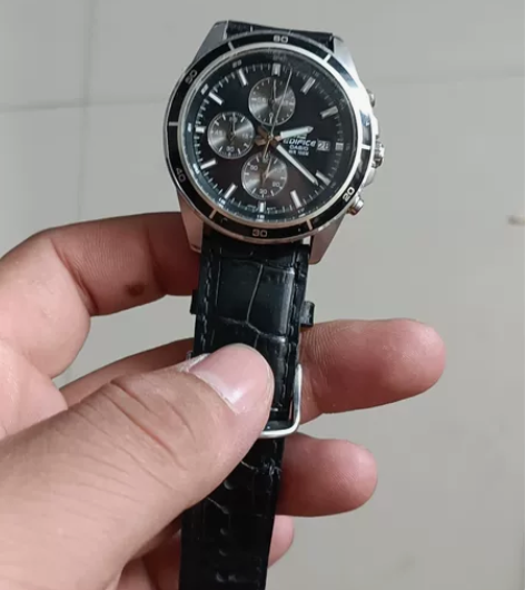 卡西欧手表 有意者联系我??轻微使用痕迹C...