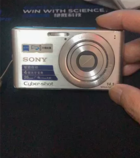 索尼数码相机W530 成色不错1400万像...