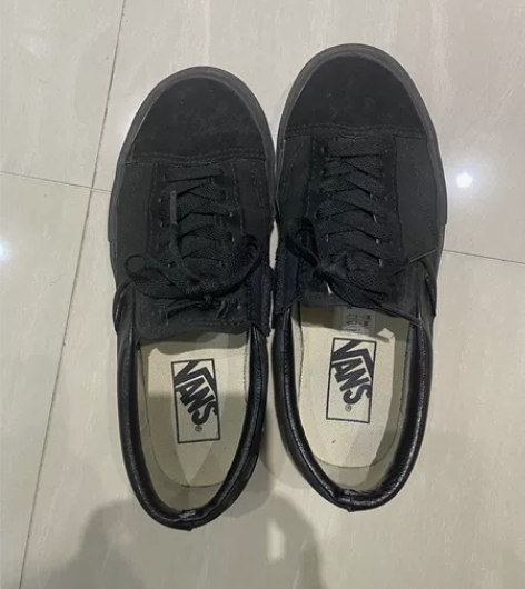 vans正品专柜低帮棋盘格女士鞋带黑色滑板...