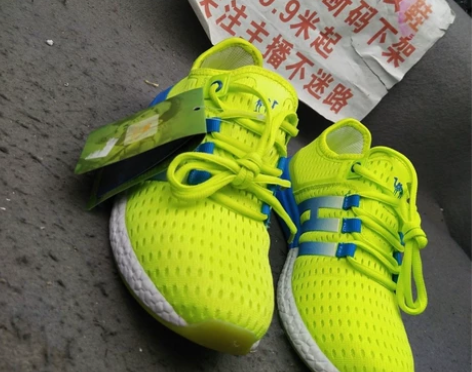 骆驼40码时尚男鞋高端品牌货。全新,,孤品...