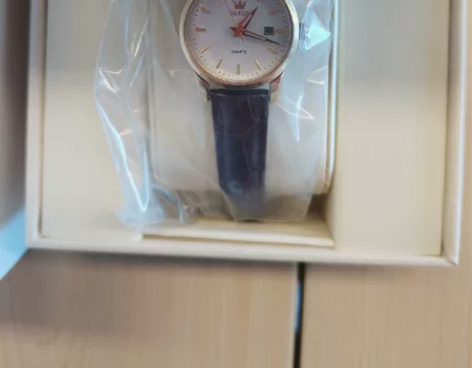 全新欧利时女士手表。 感兴趣的话点“我想要...