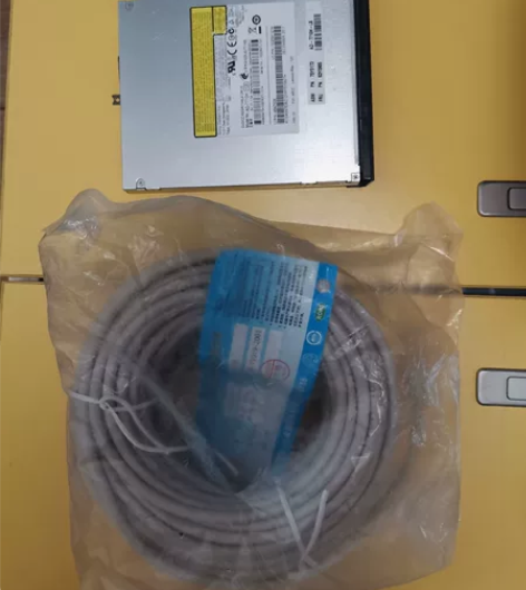 全新网线20米+光驱1个打包贱卖 感兴趣的...