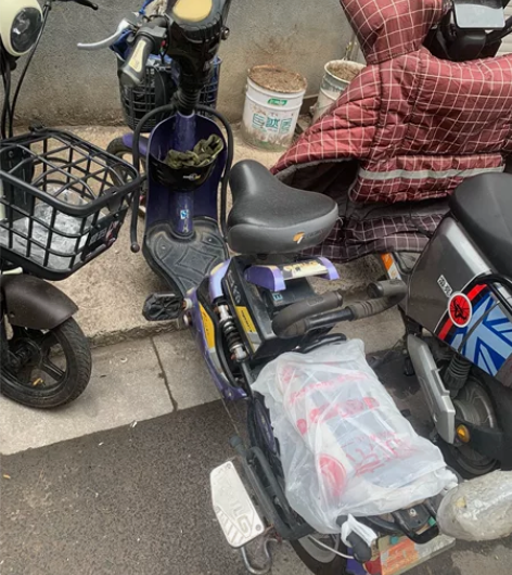 台铃电动车。简单代步，电池和轮胎都换的新的...