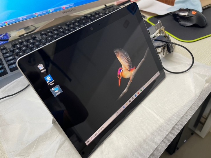 微软Surface Go 10英寸（英特尔...
