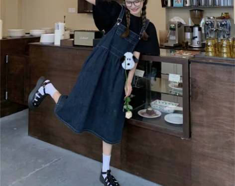 法式茶歇背带连衣裙女装夏季2022新款学生...