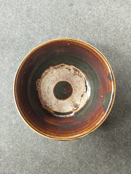 老茶盏完整釉水好白瓷胎口径11厘米左右