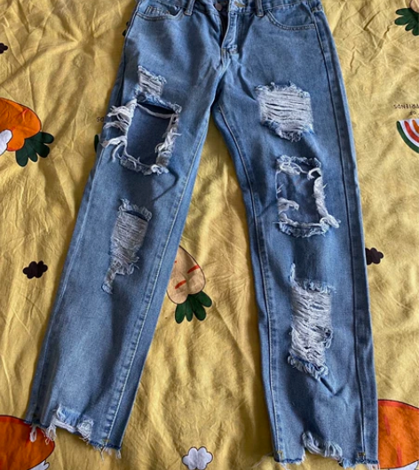 破洞牛仔裤 全新 不包 二手商品不退不换 ...
