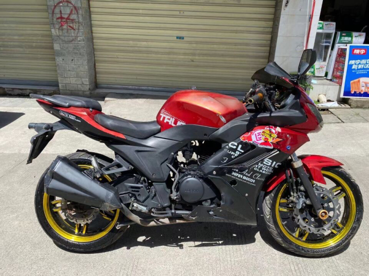 地平线大跑车250cc