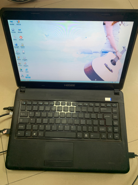 神舟笔记本 优雅a400-d52s 成色差...