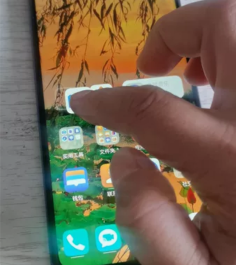 荣耀20，换下外配不是整机，屏幕问题如下：...