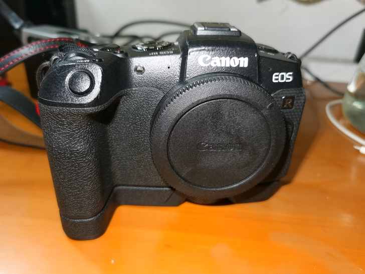 Canon/佳能 eos rp 购于2020年上半年,国行过 Canon/佳能 eos rp 购于2020年上半年,国行过