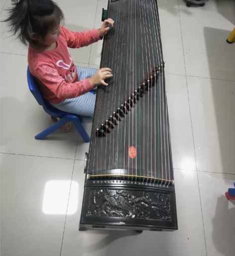 二手古筝， 感兴趣的话点“我想要”和我私聊...