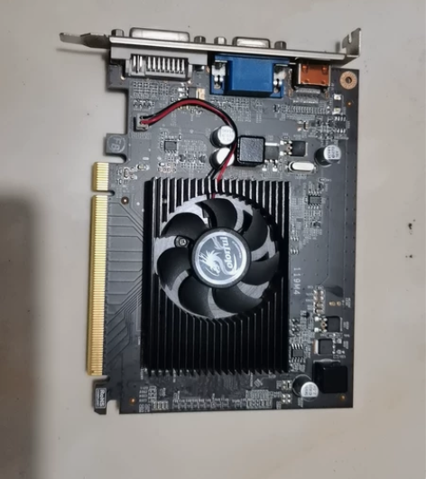 七彩虹GT610黄金版2G显卡成色新，无毛...